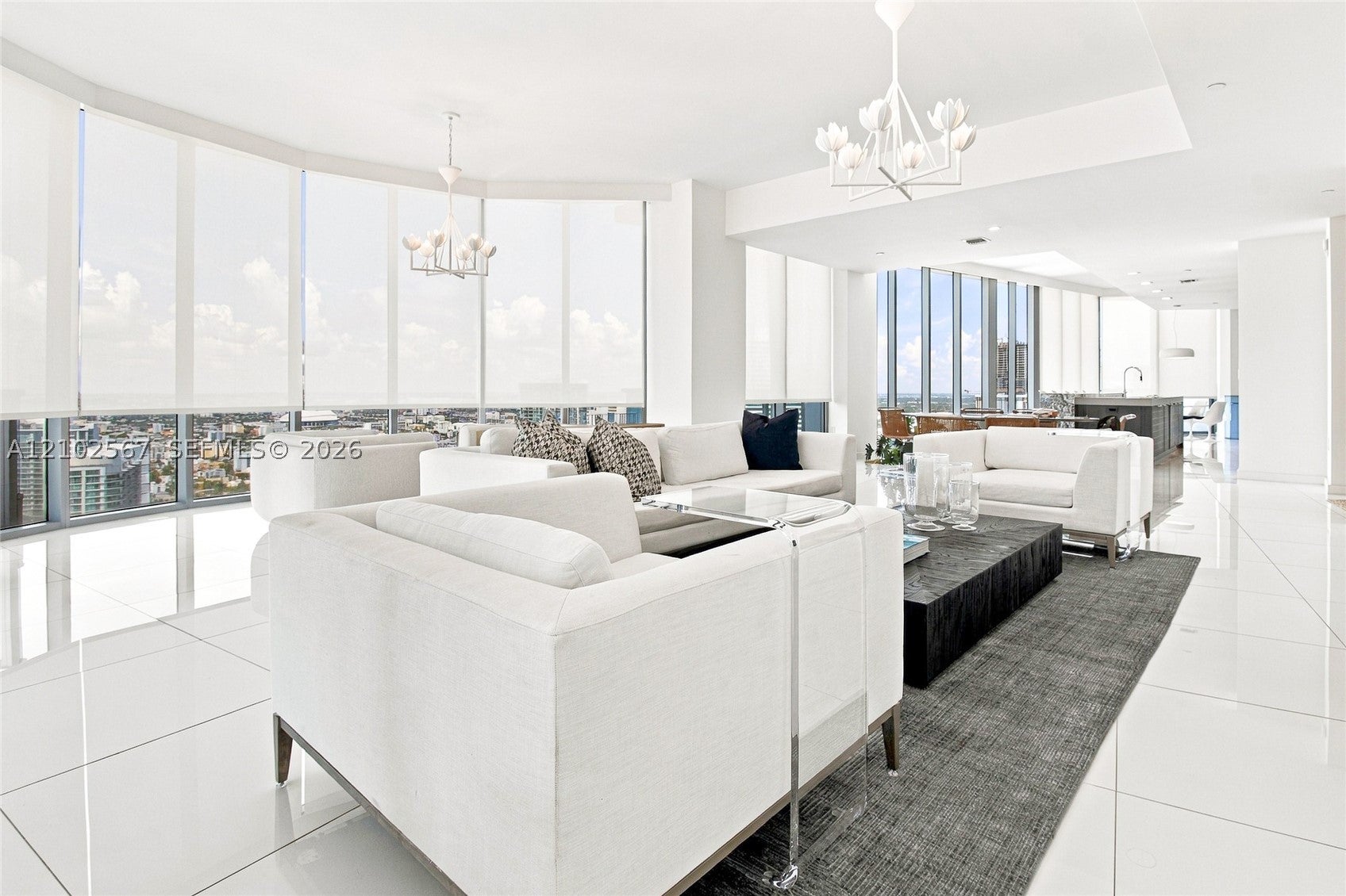 View photos, virtual tours, details... 200 Biscayne Boulevard Way 5302