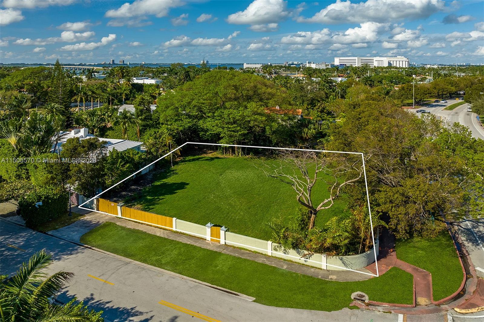 AMD PLAT OF SUNSET LAKE S - Land