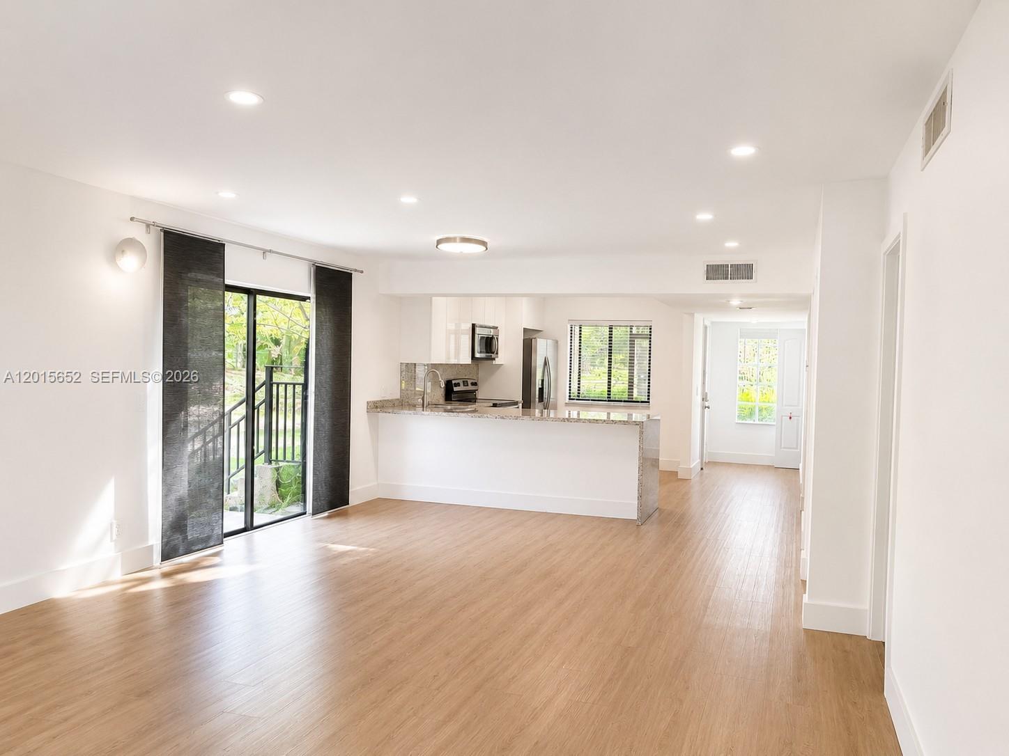 RACQUET CLUB APARTMENTS A - Residential