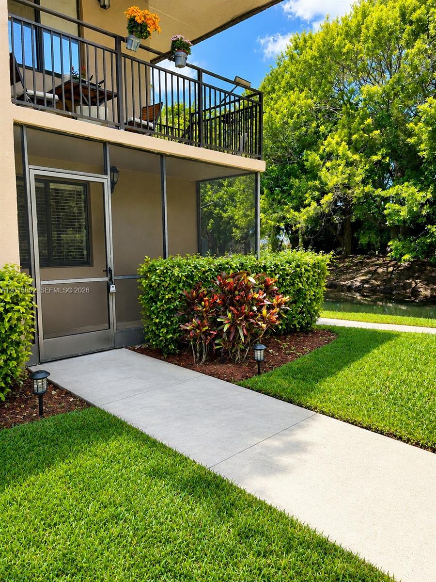 RACQUET CLUB APARTMENTS A - Residential
