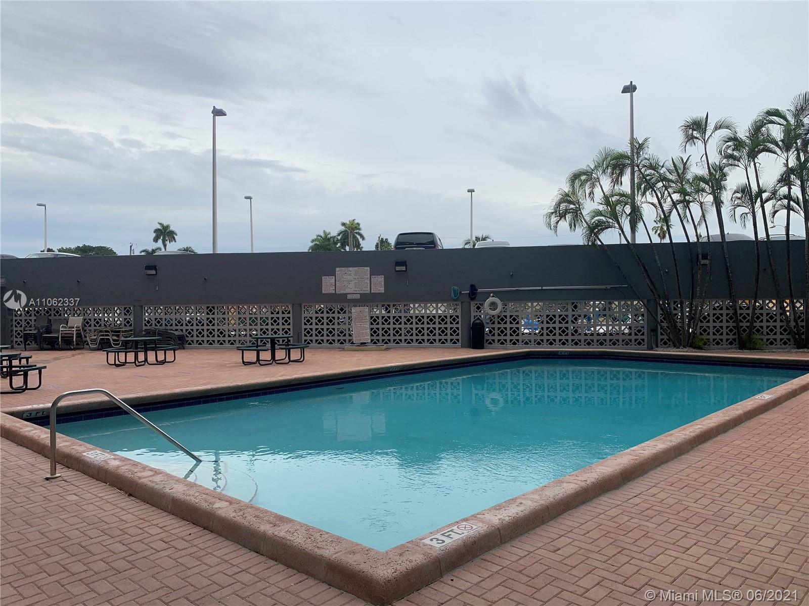 ISLA DEL MAR CONDO - Residential