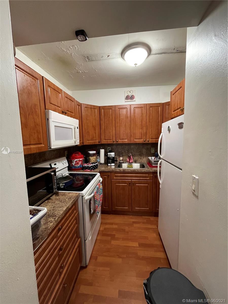 ISLA DEL MAR CONDO - Residential