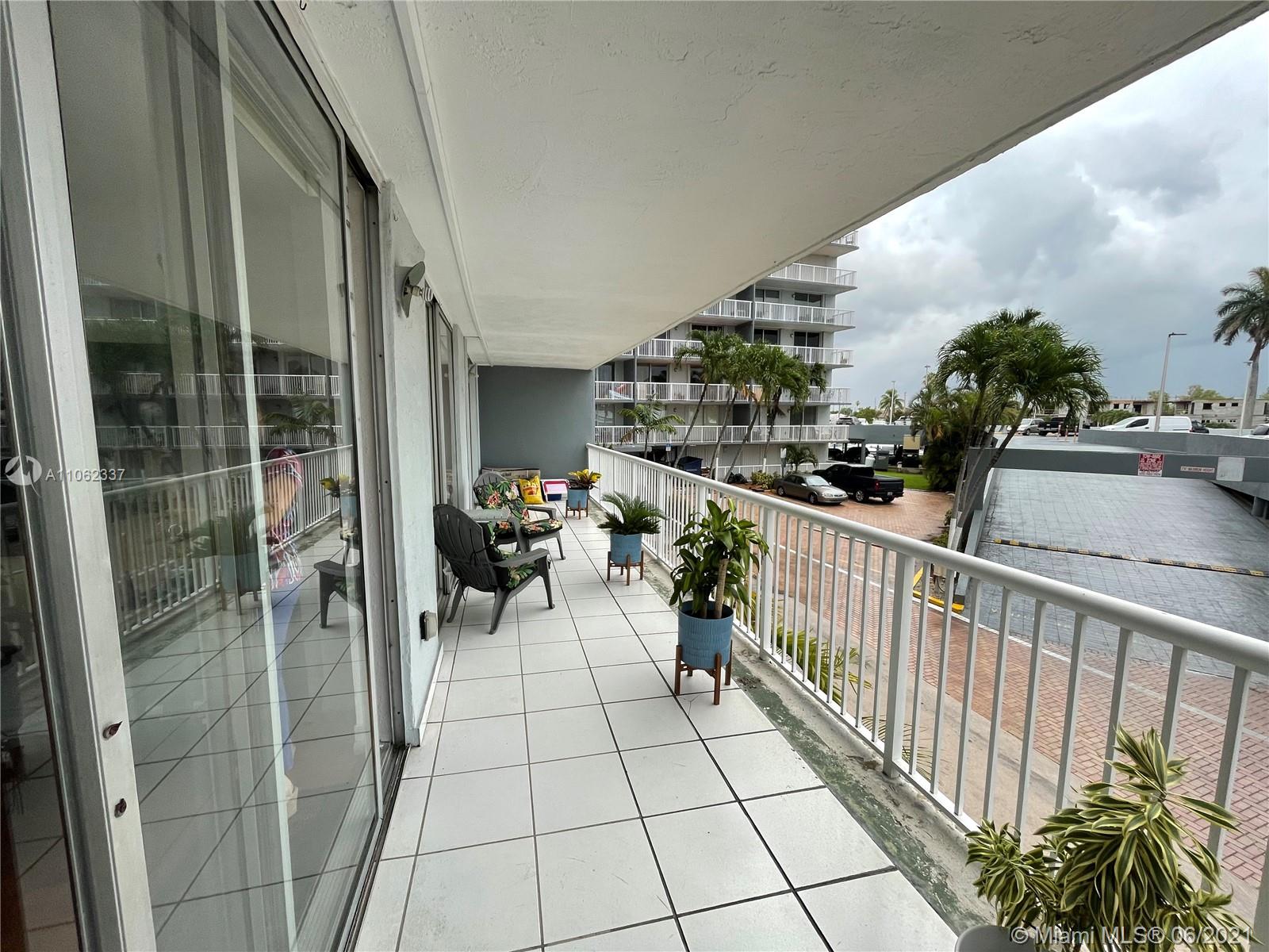 ISLA DEL MAR CONDO - Residential