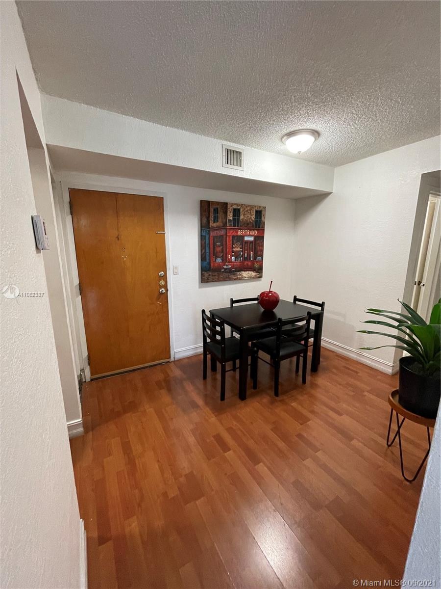 ISLA DEL MAR CONDO - Residential