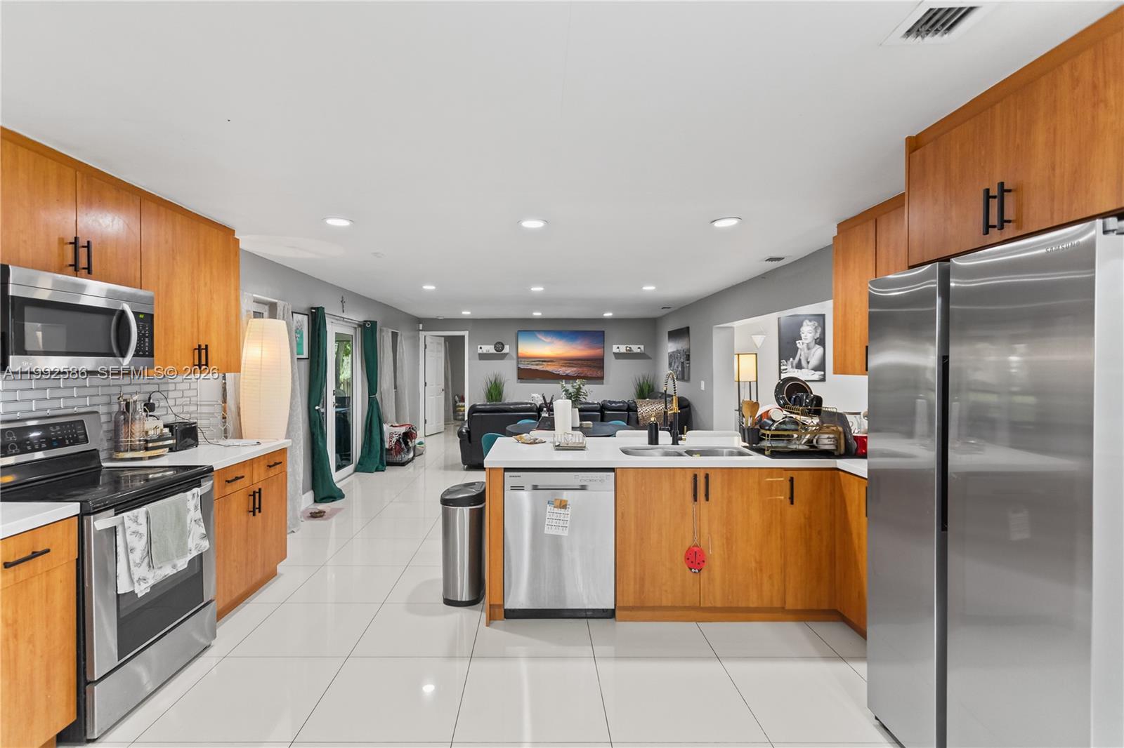 HOMESTEAD LAKES FARMLIFE - Residential