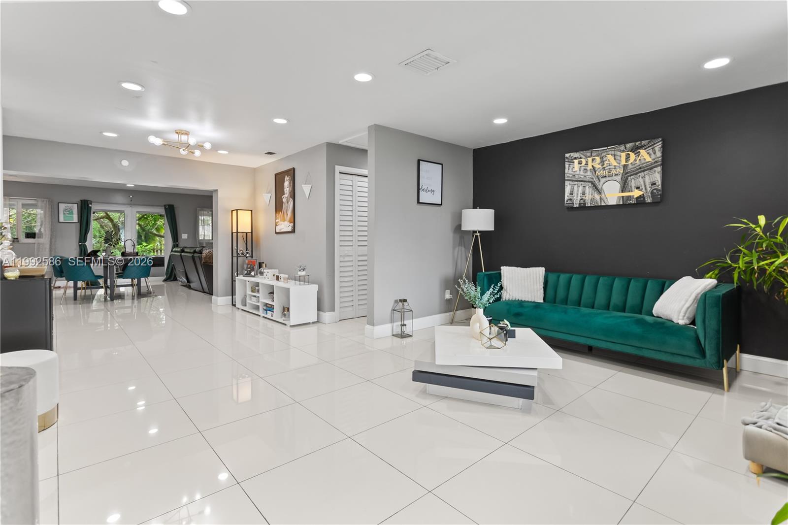 HOMESTEAD LAKES FARMLIFE - Residential