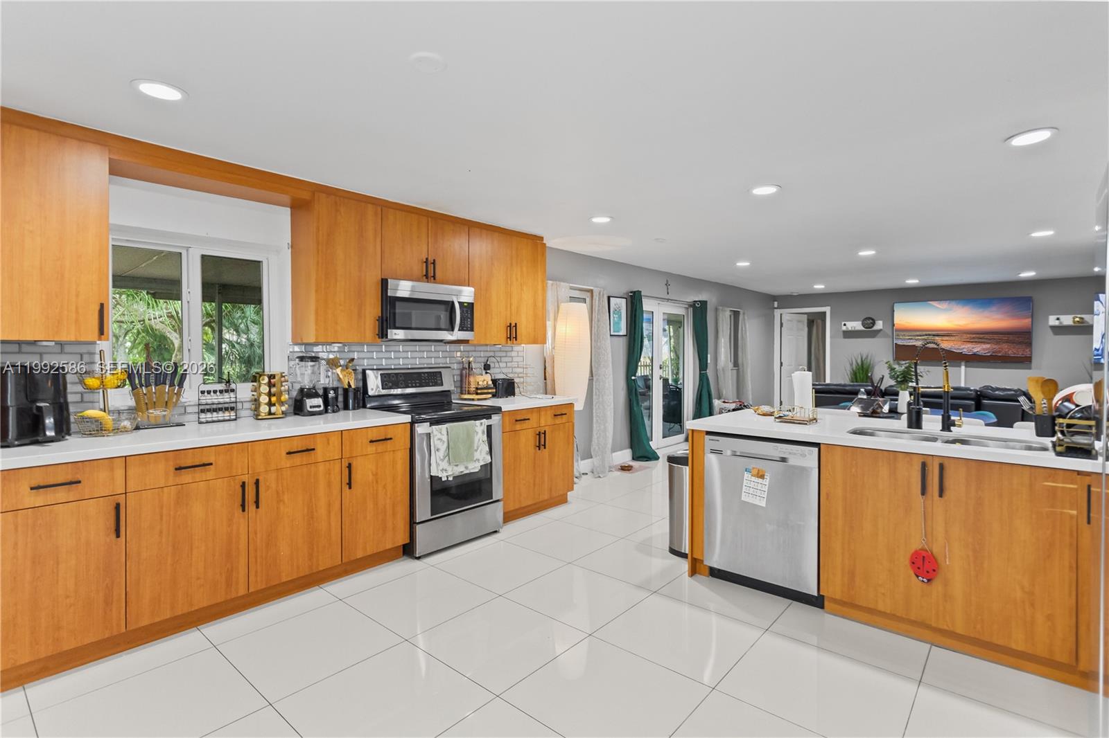 HOMESTEAD LAKES FARMLIFE - Residential