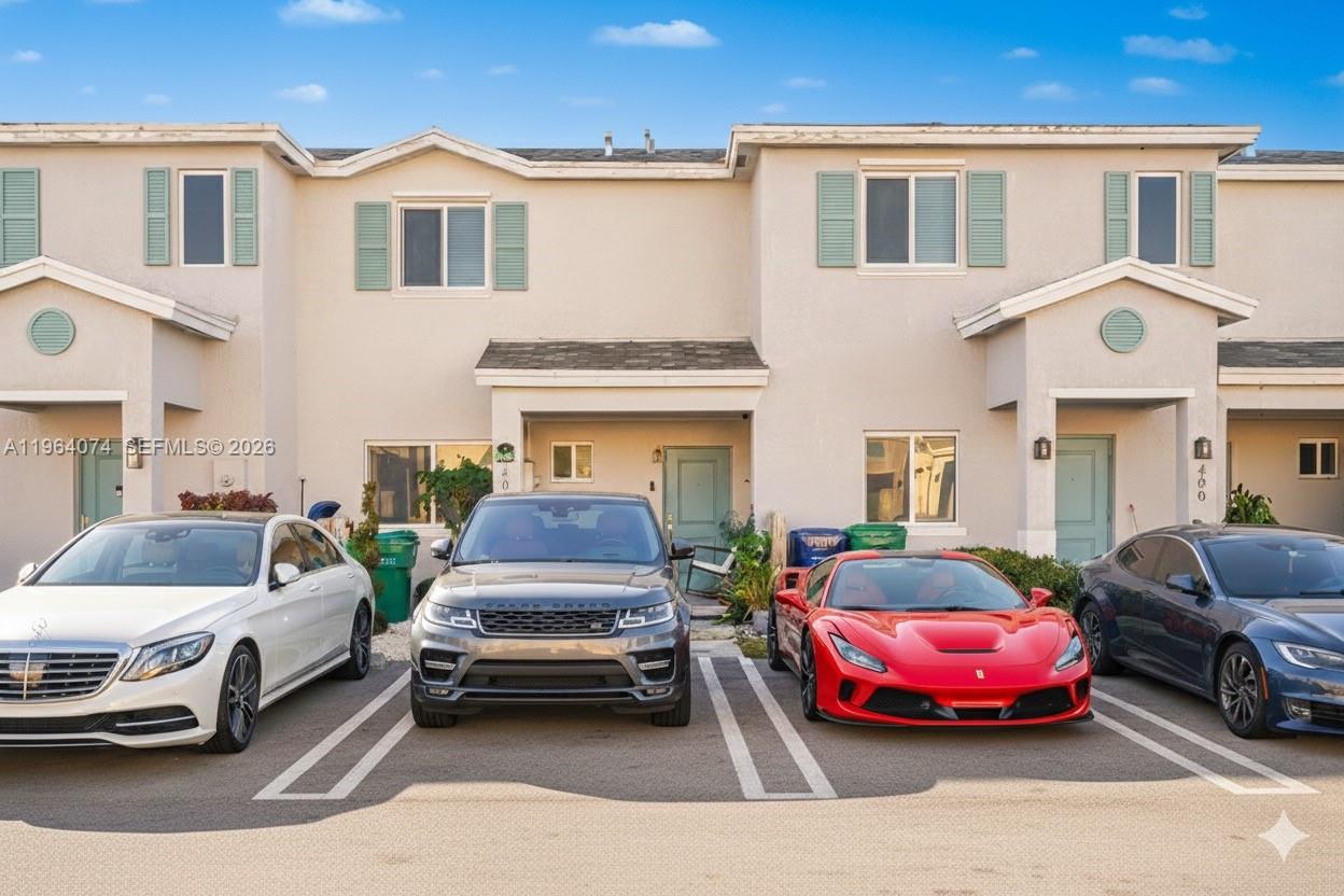 FOREST PARK VILLAS - Residential