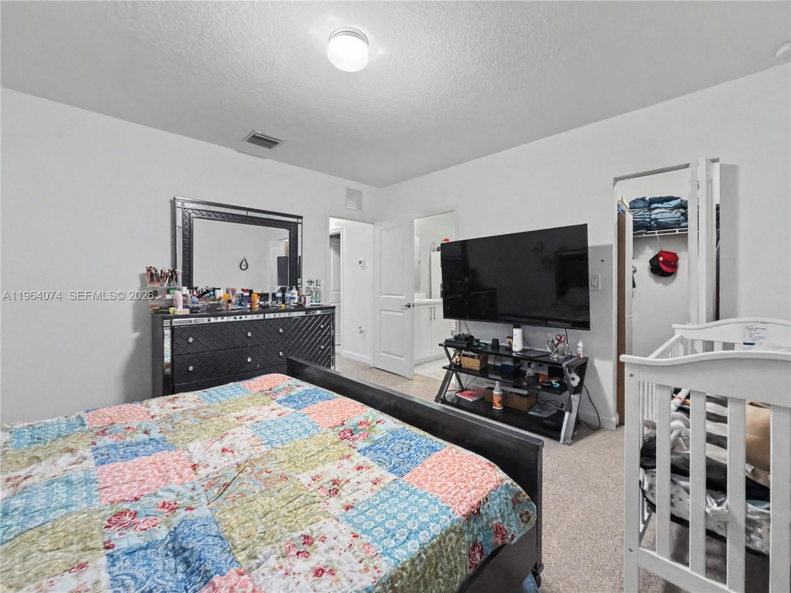 FOREST PARK VILLAS - Residential