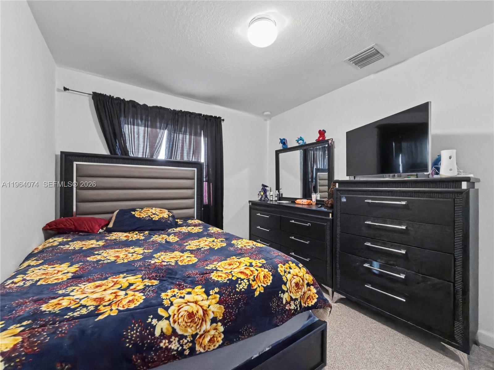 FOREST PARK VILLAS - Residential