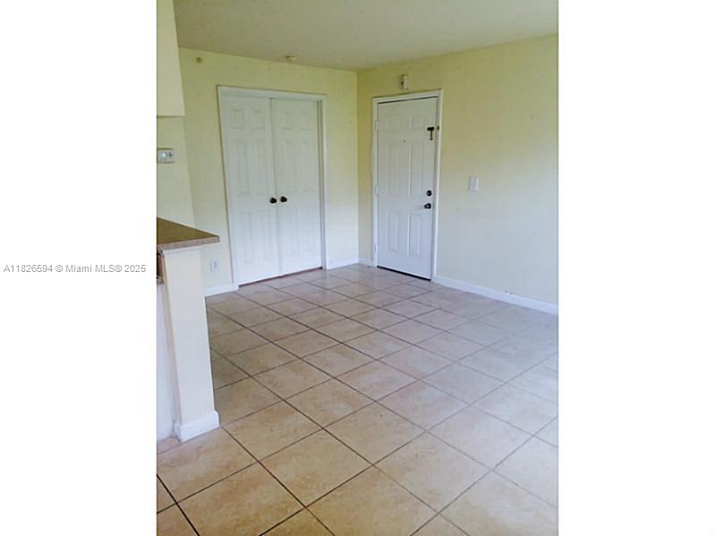 8797 NW 39th St 8797