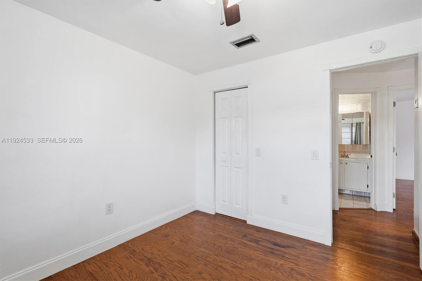 LAKE & TENNIS VILLAS PH 1 - Residential