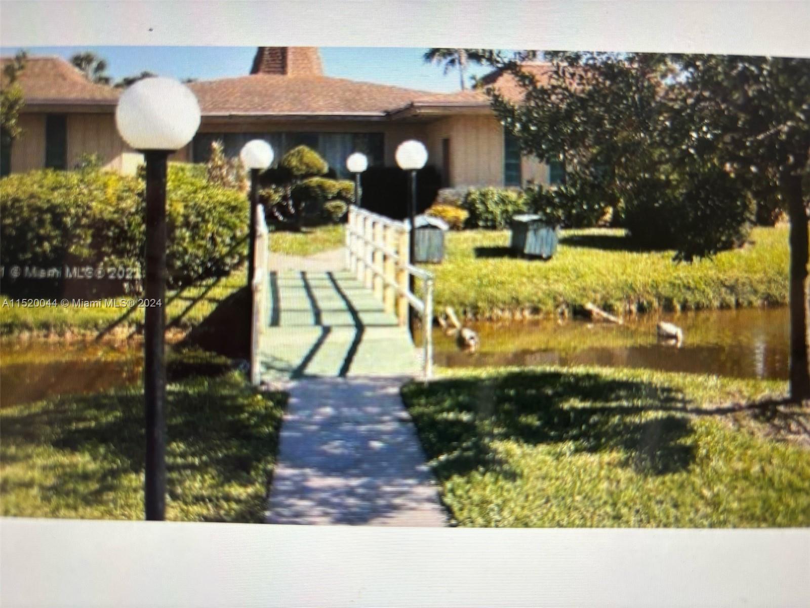 HIBISCUS GARDENS CONDO - Residential