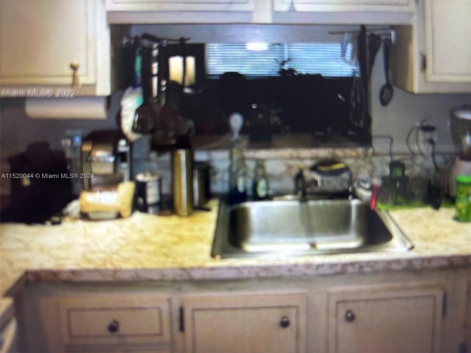 HIBISCUS GARDENS CONDO - Residential