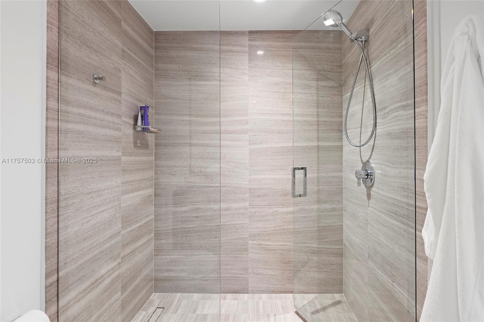 18975 COLLINS CONDO - Residential Lease