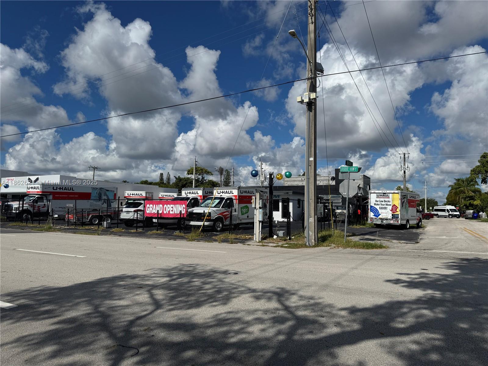 1822 N Dixie Hwy