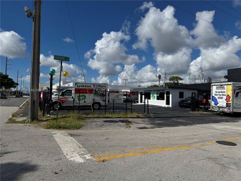 1822 N Dixie Hwy Hollywood FL 33020