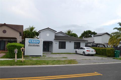 Single Family Residence in Miami FL 3850 149th Pl Pl 25.jpg