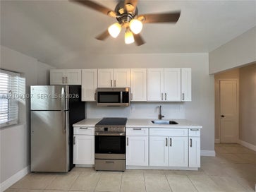 1555 Harrison St 4 Hollywood FL 33020