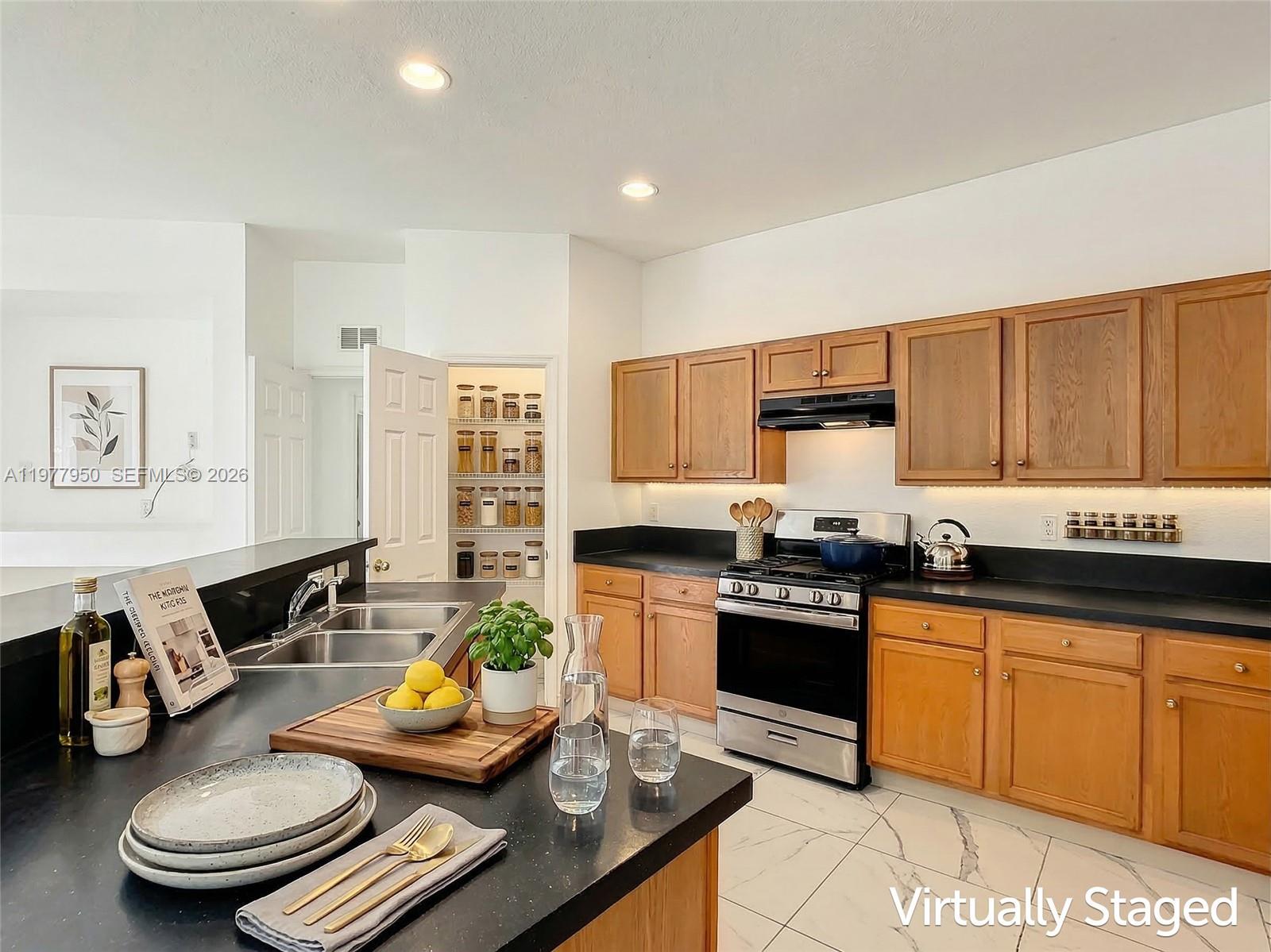 POINTE WEST SOUTH VILLAGE - Residential