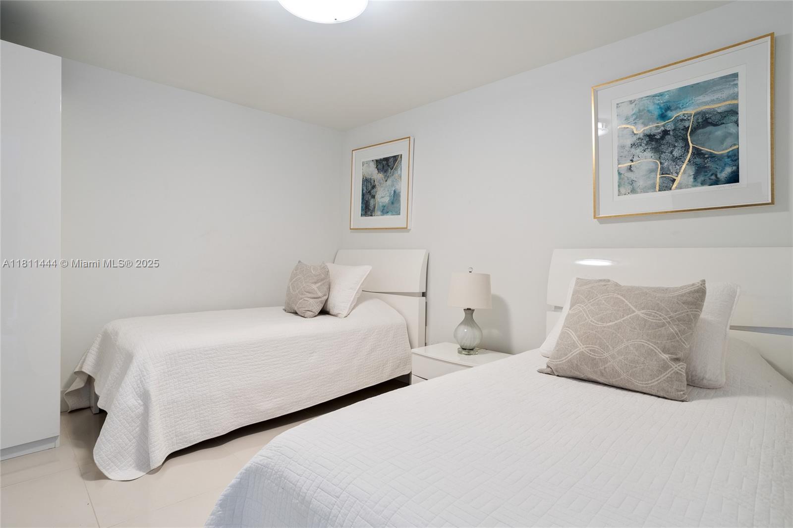 BEACH CLUB THREE CONDO - Residential