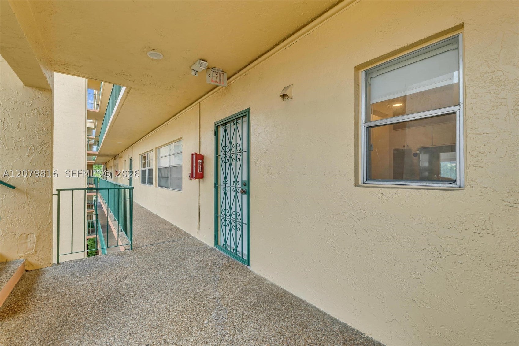 1975 W 44th Pl A302
