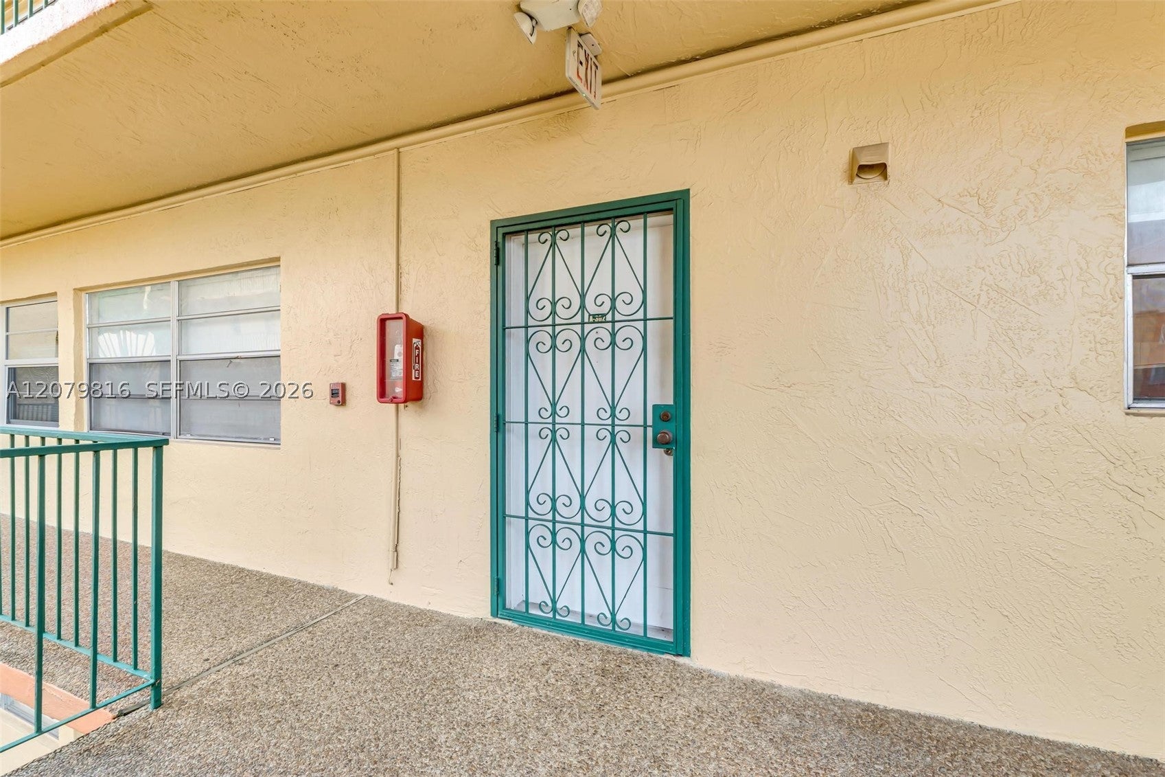 1975 W 44th Pl A302