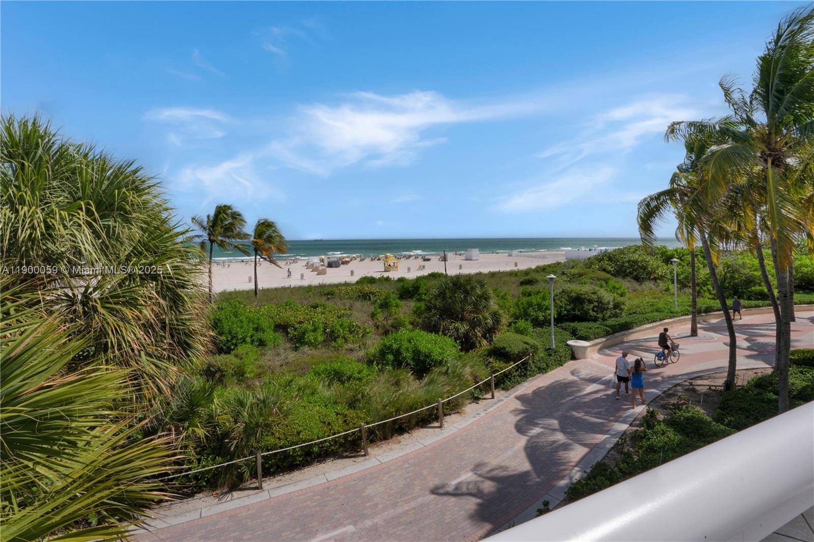 THE DECOPLAGE CONDO - Residential