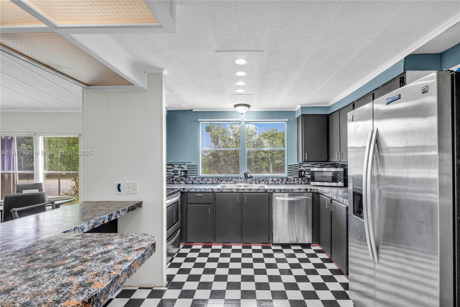 RAVENSWOOD NORTH - Residential