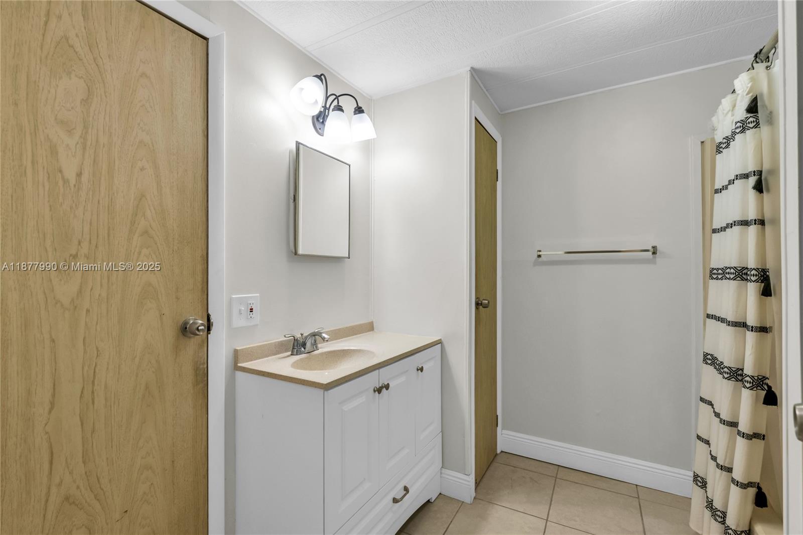 RAVENSWOOD NORTH - Residential