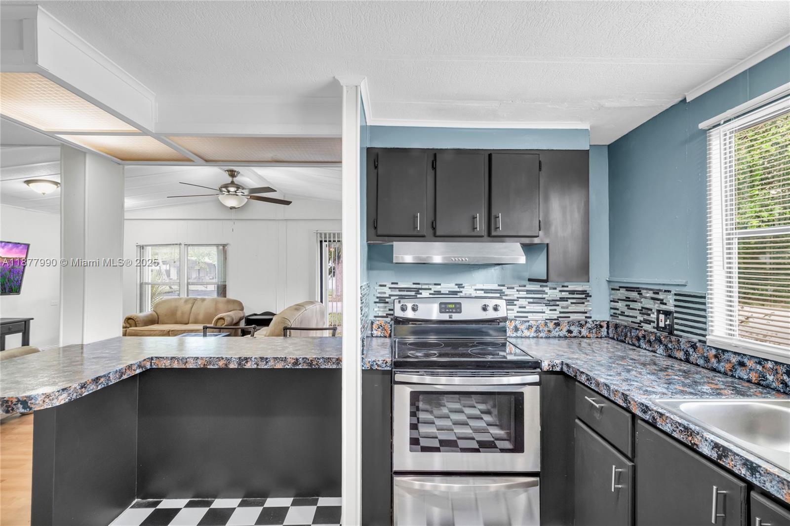RAVENSWOOD NORTH - Residential