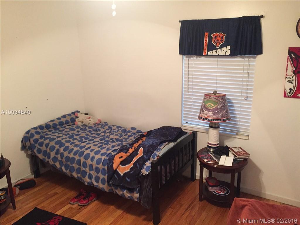 Hollywood 1-21 B - Residential Lease