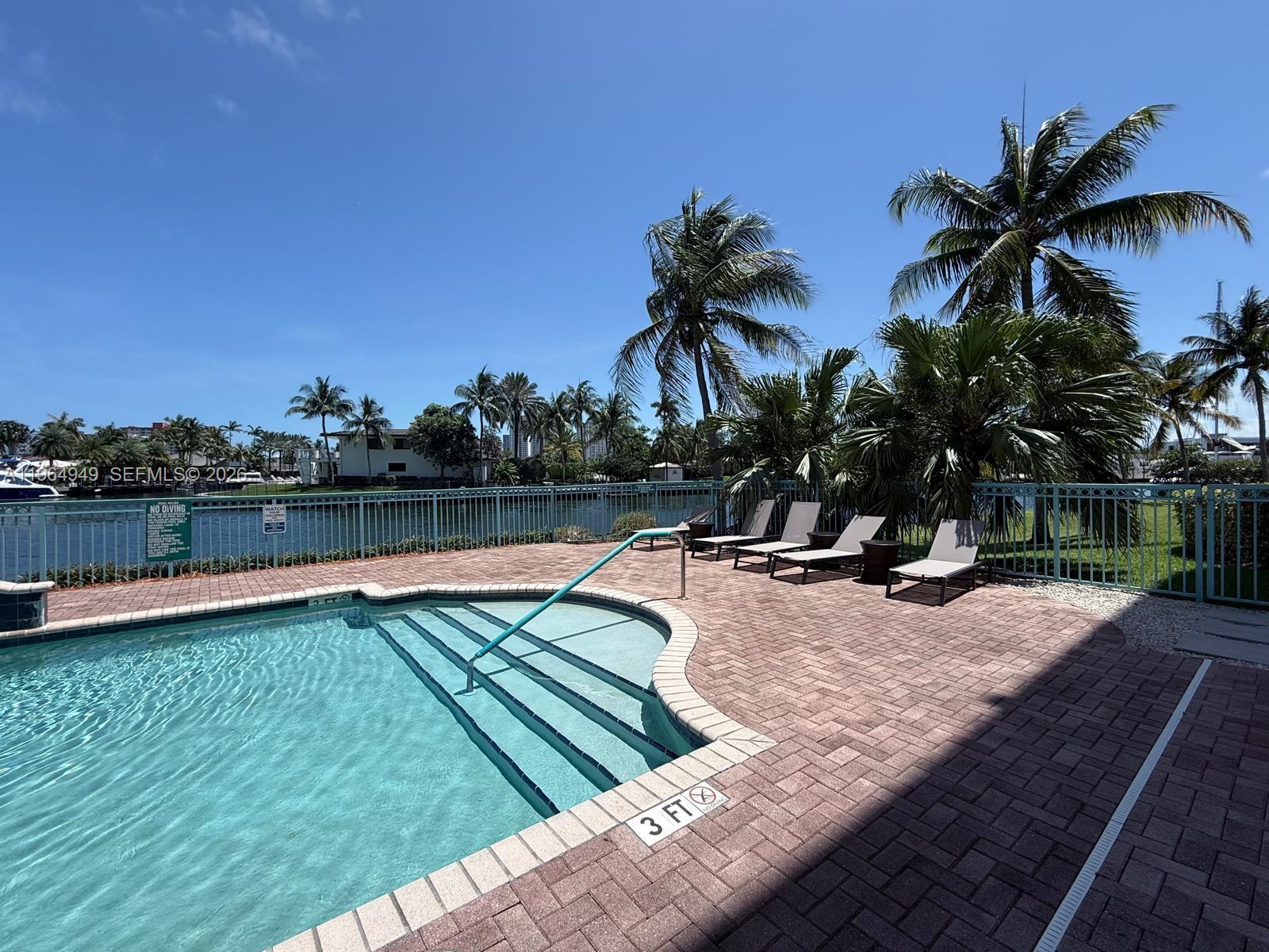 HALLANDALE BEACH PRIVATE - Residential