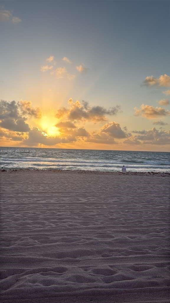 1390 OCEAN DRIVE CONDO - Residential