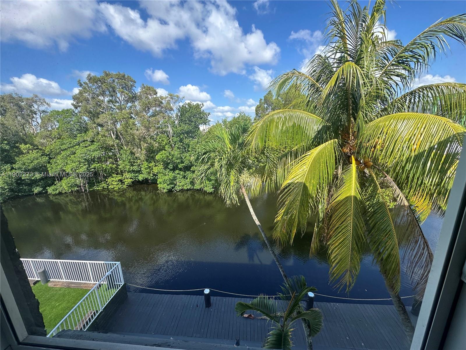 CORAL RIDGE ISLES - Residential Lease