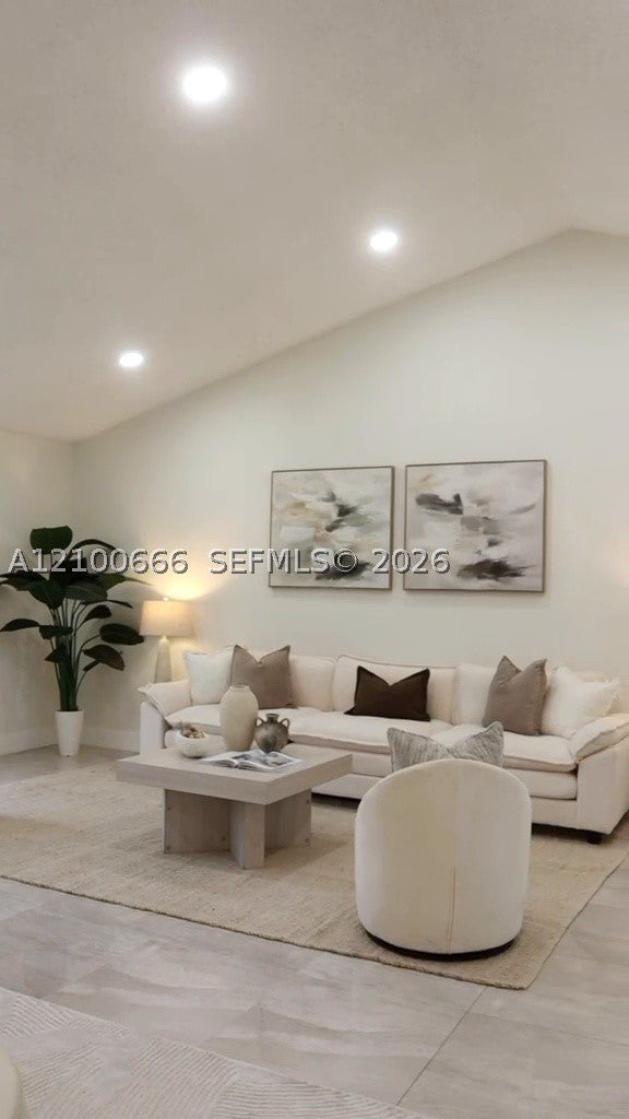8201 NW 52nd St