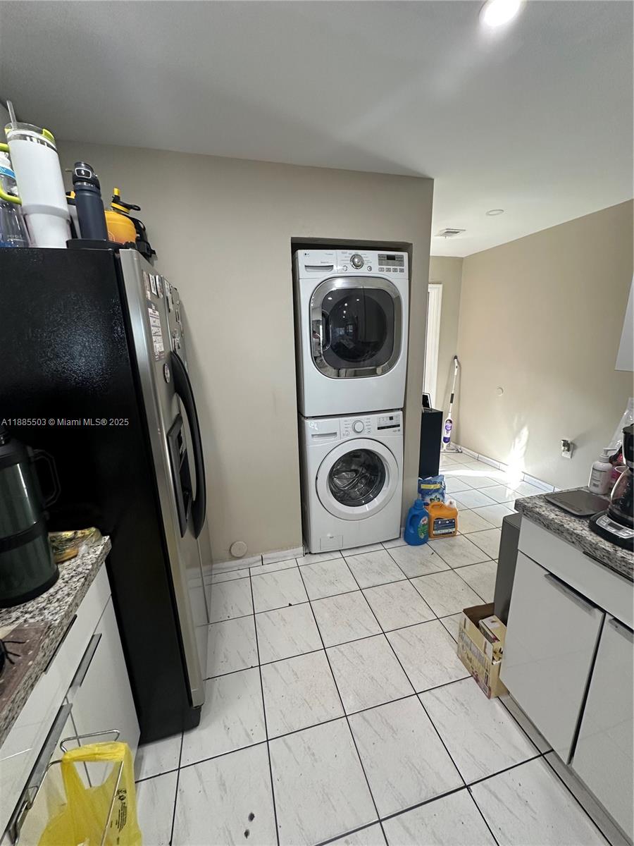 LAKE POINTE SEC 1 - Residential