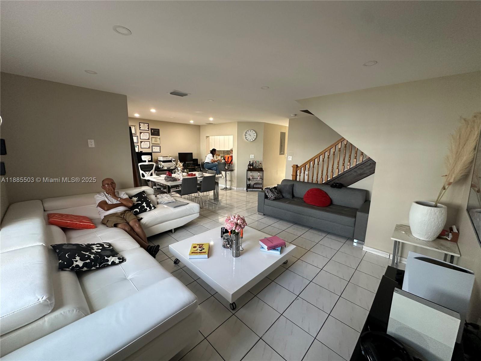 LAKE POINTE SEC 1 - Residential