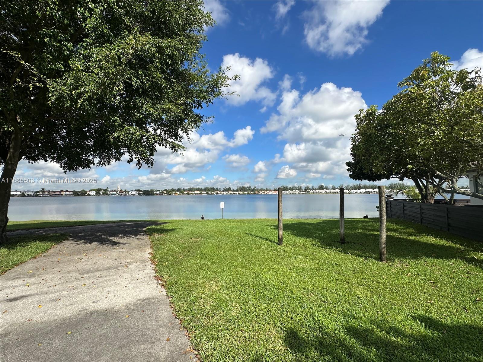 LAKE POINTE SEC 1 - Residential