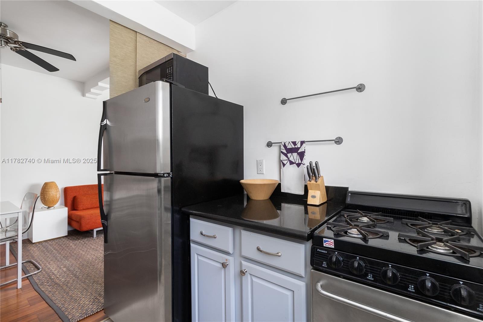 JEFFERSON PLACE CONDO - Residential