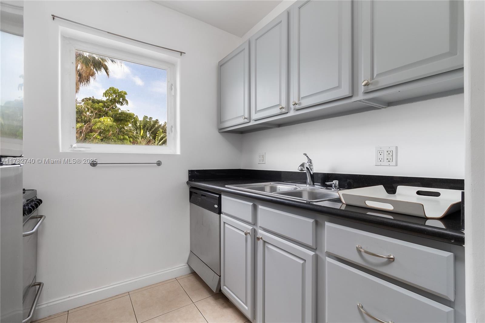 JEFFERSON PLACE CONDO - Residential