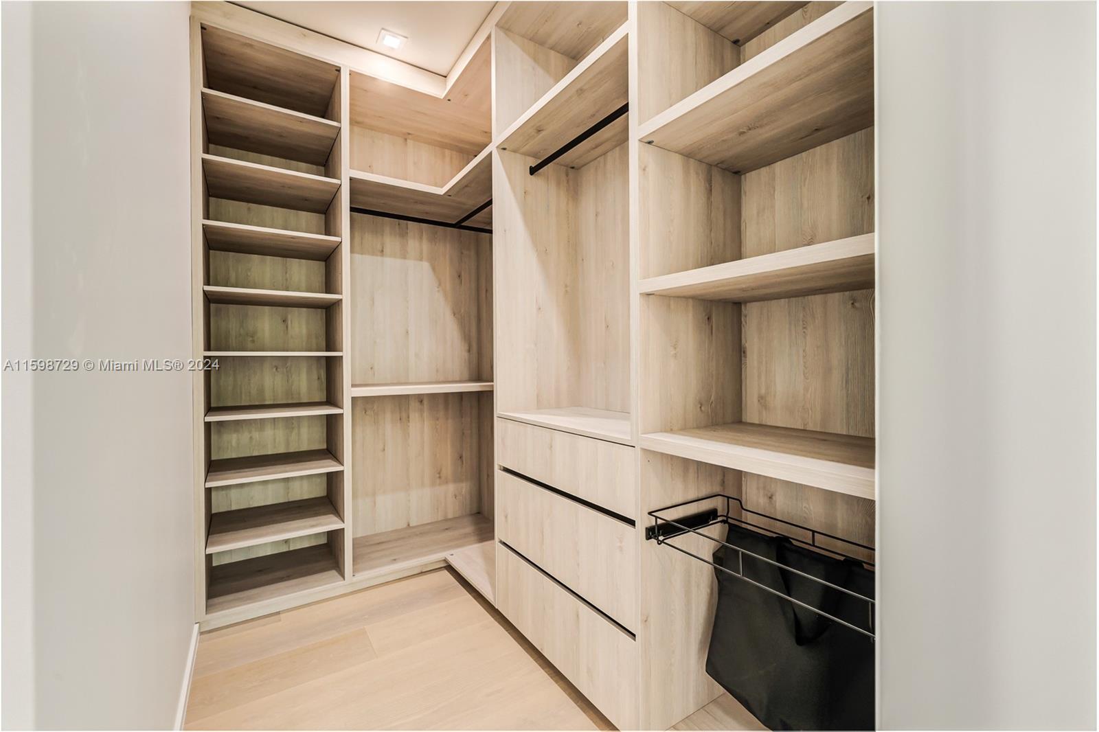 J W EWANS SUB - Residential