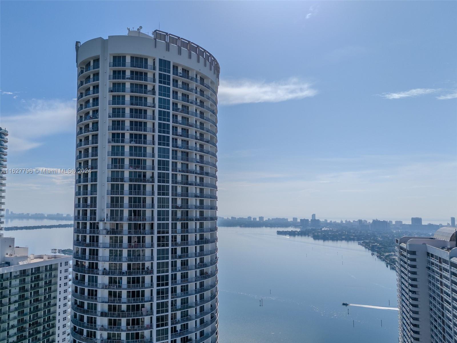 Property for Sale at 1750 N Bayshore Dr Ph5212, Miami, Broward County, Florida - Bedrooms: 1 
Bathrooms: 1  - $450,000