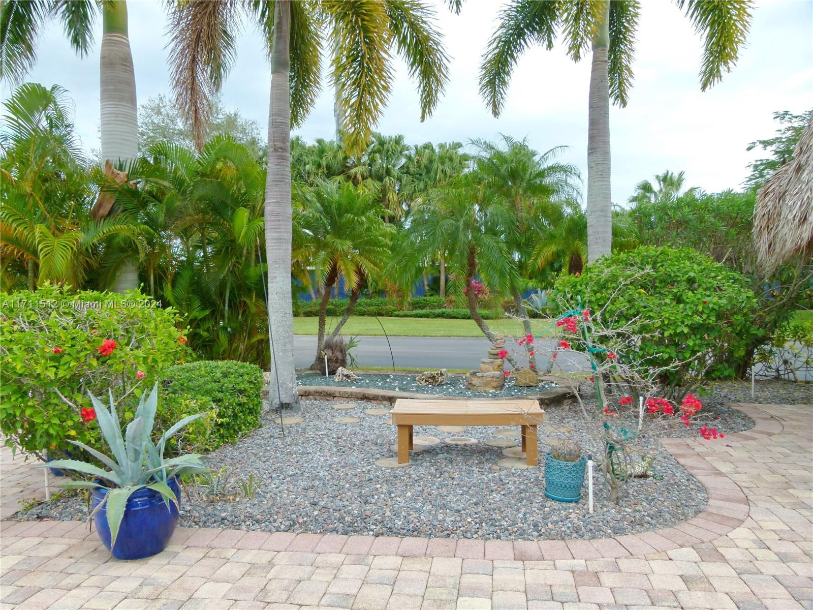 Silver Palms RV Resort - Land