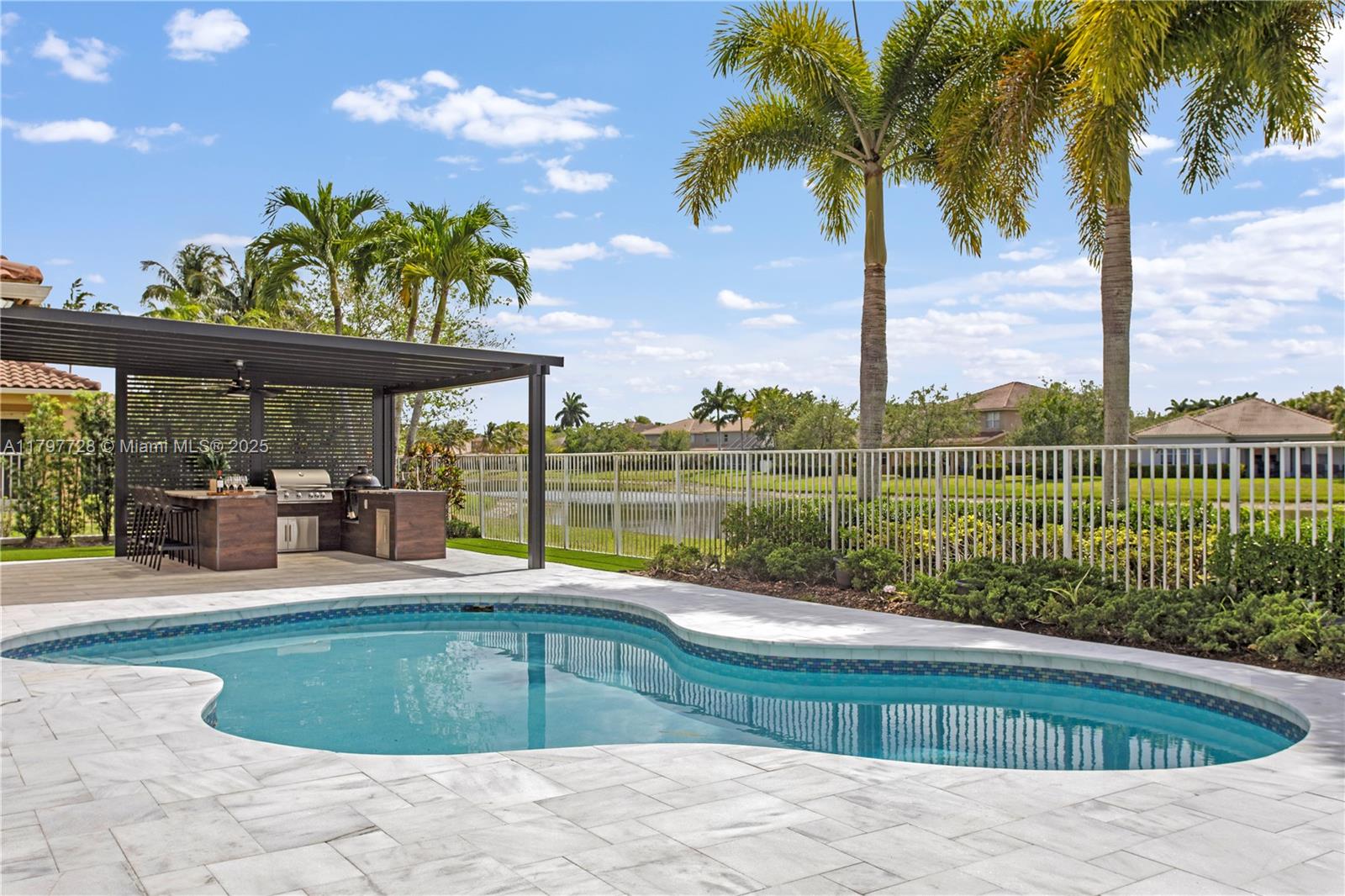 ISLES AT WESTON - Residential