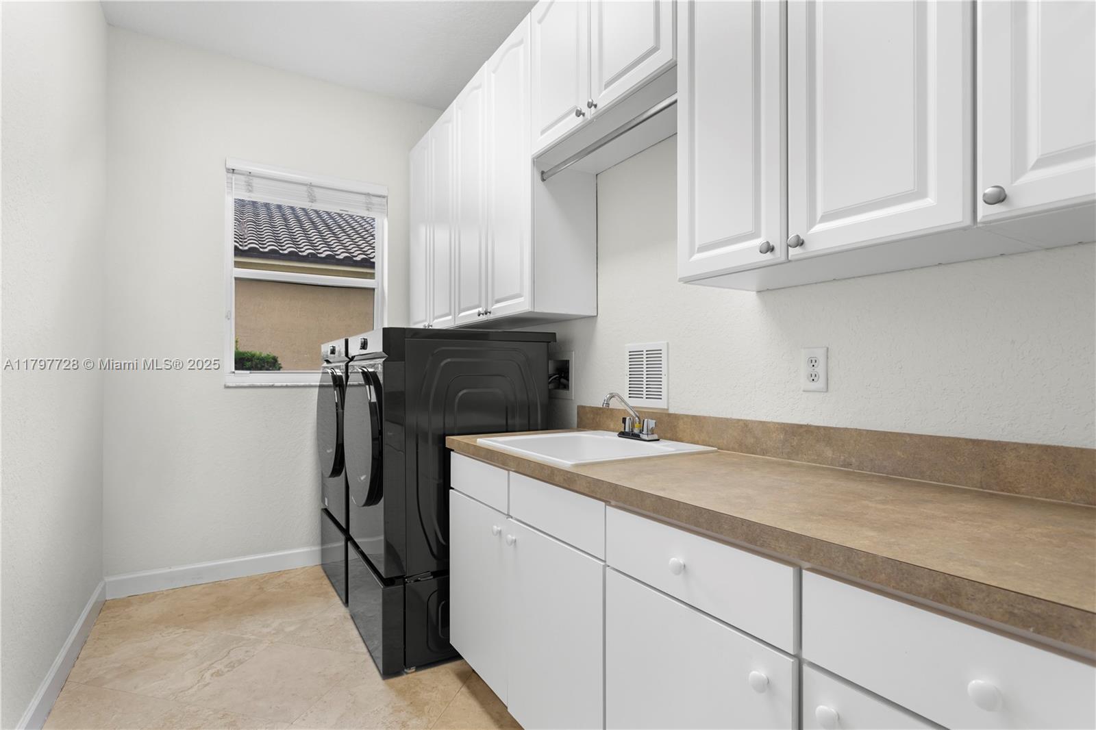 ISLES AT WESTON - Residential