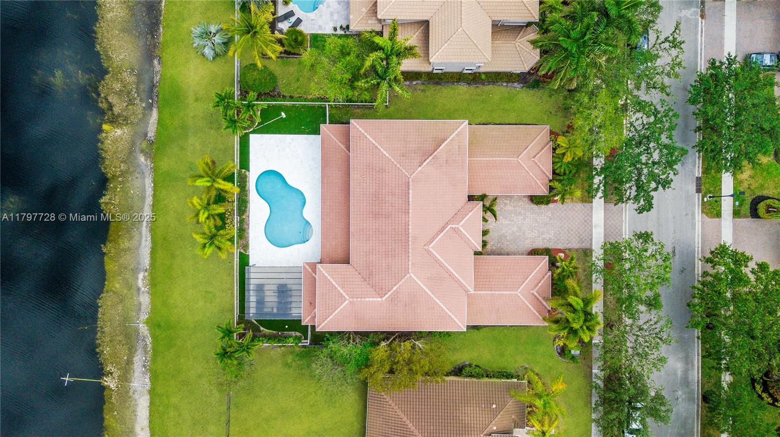 ISLES AT WESTON - Residential