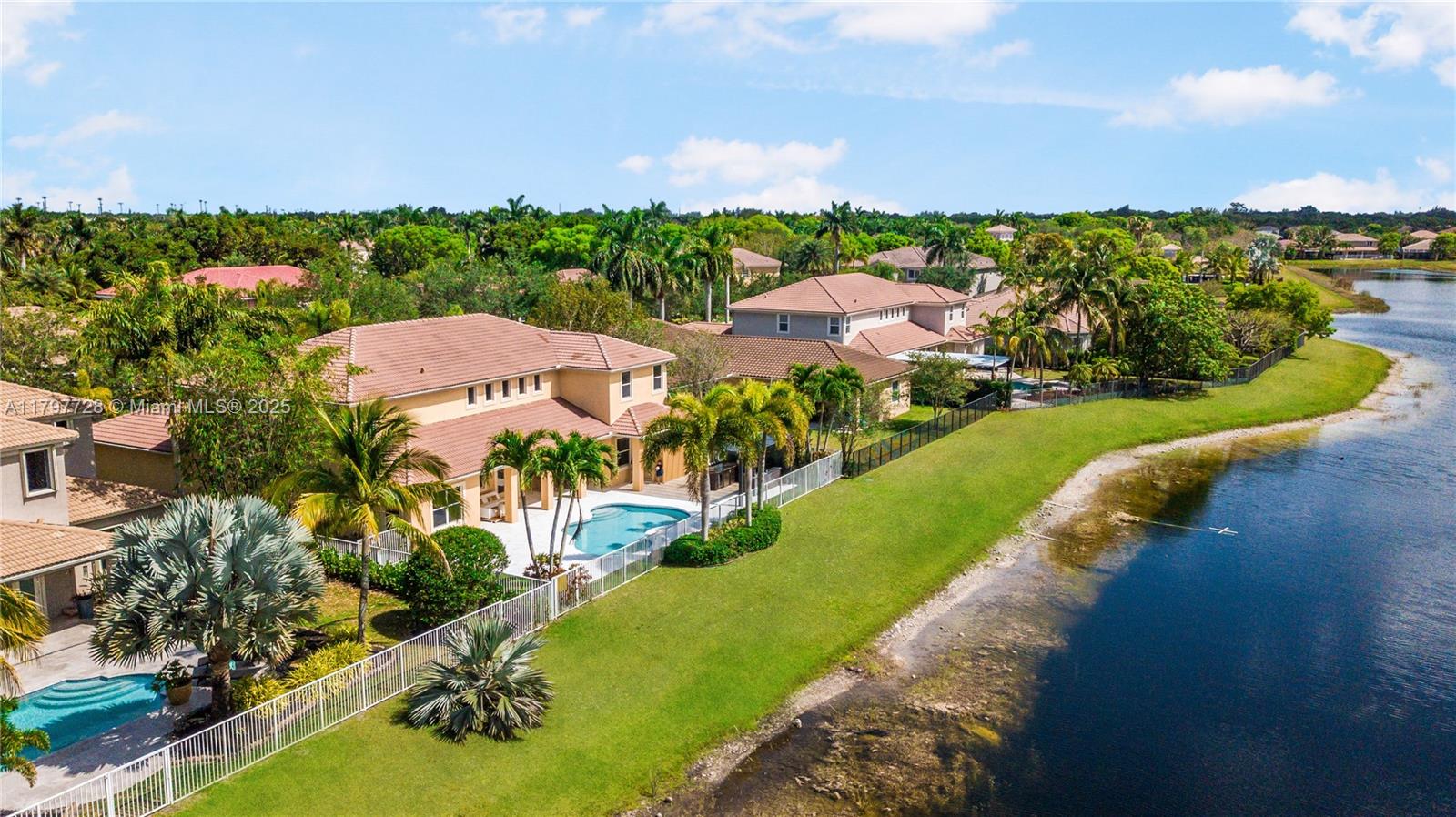 ISLES AT WESTON - Residential