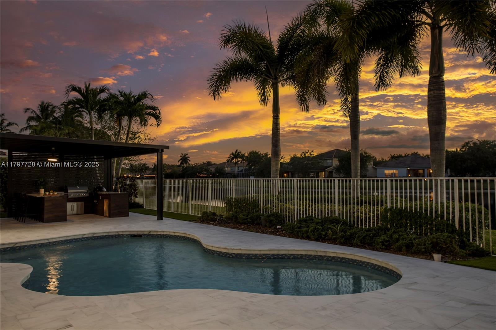 ISLES AT WESTON - Residential