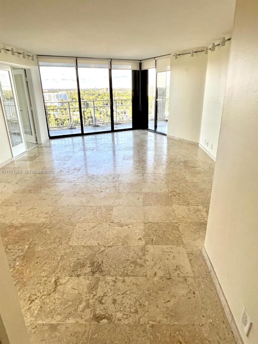 4000 Towerside Ter 1709